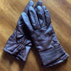 Cabela’s Ladies Brown Leather Gloves